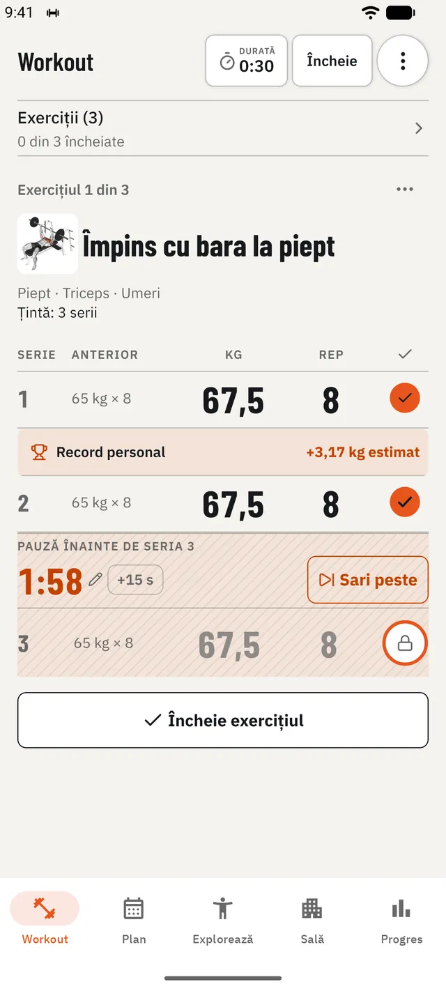 Notezi antrenamente: serii, repetări, greutate și un cronometru de pauză, cu ultima ta sesiune la îndemână.